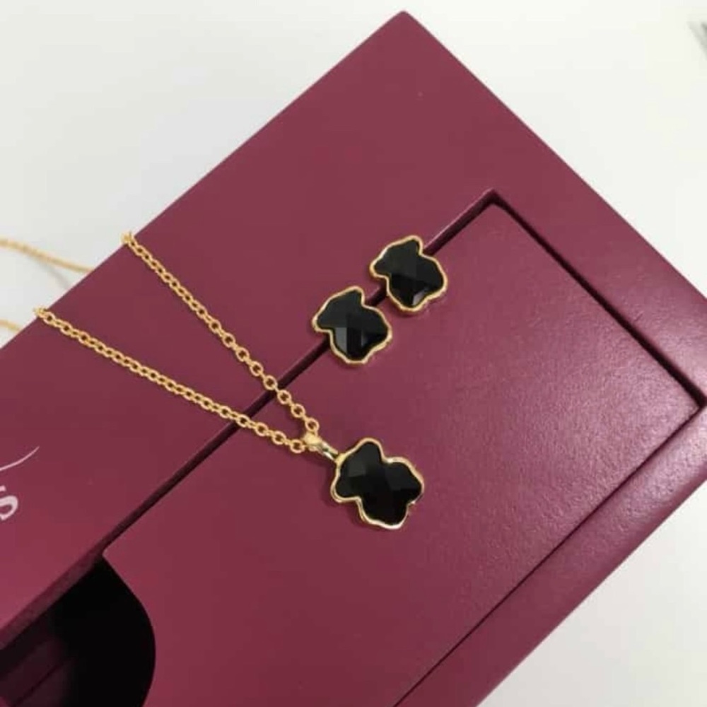 Set Tous